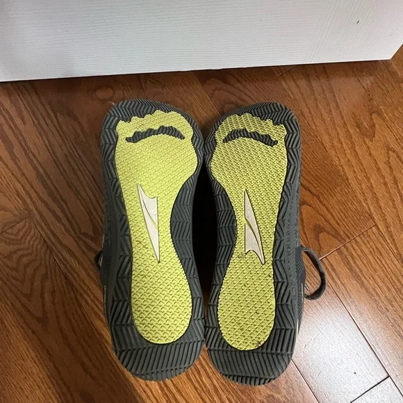 Altra HIIT XT Women’s Shoe - Picture 2 of 8